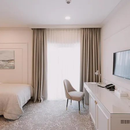 ホテル Divine Park 4*